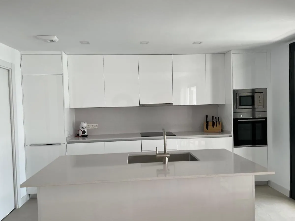 Mesas Homes Luxury 4 Bed Apartment Near The Sea And Port Estepona