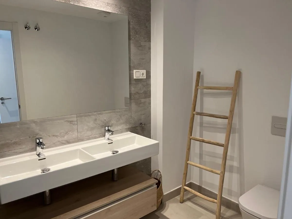 Mesas Homes Luxury 4 Bed Apartment Near The Sea And Port Estepona Spain